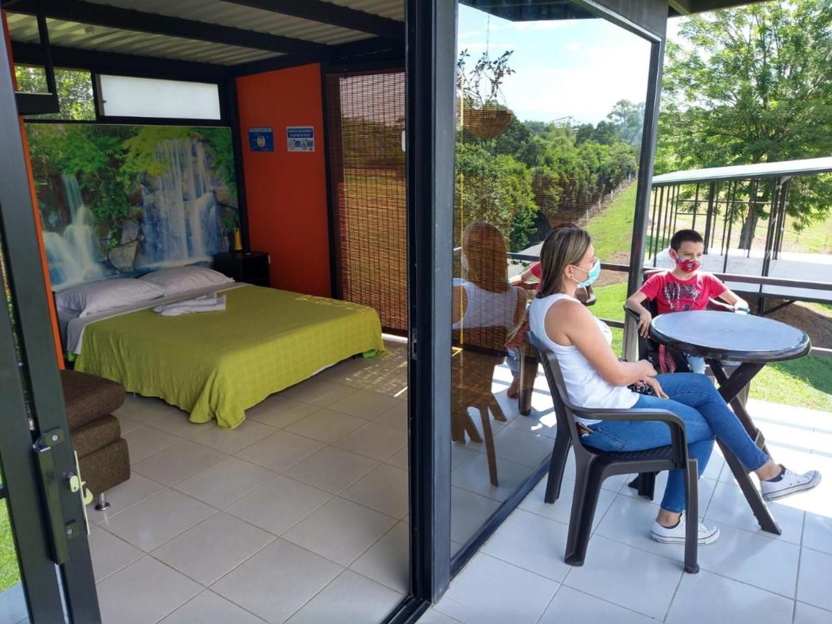Hotel Glamping - Calochorno Alcalá Esterno foto