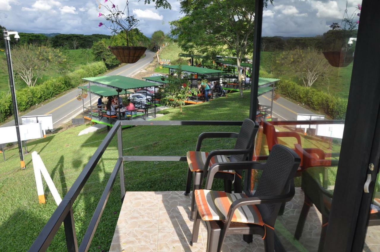 Hotel Glamping - Calochorno Alcalá Esterno foto